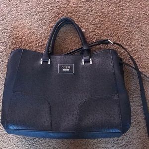 Make offers! Brand new Guess bag